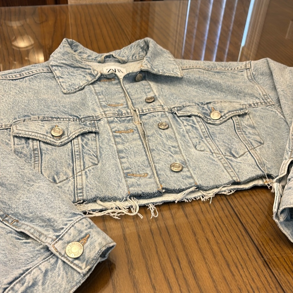 Zara ripped edges denim jacket light wash size medium